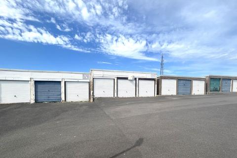 Studio, in Twelve Garages At, £15,000