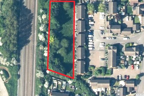 Studio, in Land At Ramerick Gardens, £8,000