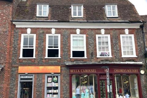 3 bed property, in Flat 6, £40,000