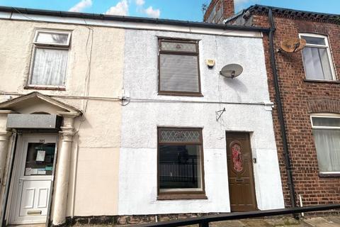 2 bed property, in 281 Leigh Road, £50,000