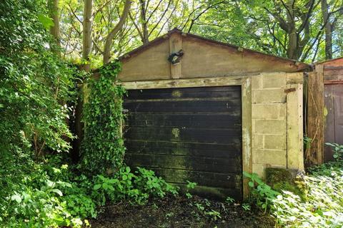 Studio, in Garage At, £3,000