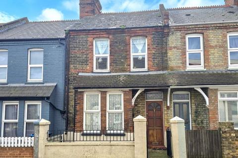 3 bed property, in 33 Boundary Road, £100,000