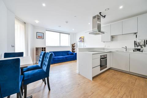 1 bed property, in Danson Mews, £300,000