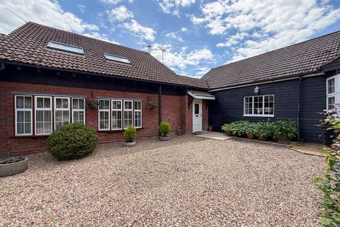 5 bed property, in Wycke Lane, £700,000