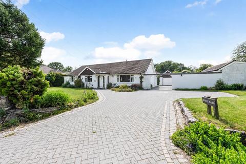 4 bed property, in Edneys Lane, £750,000