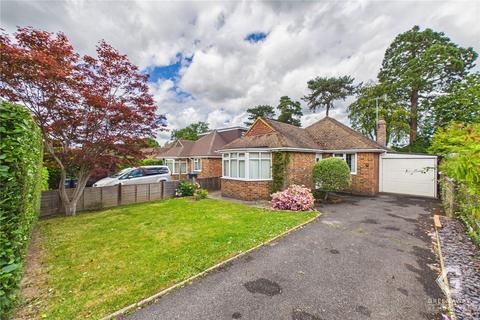 3 bed property, in Heathcote Drive, £475,000