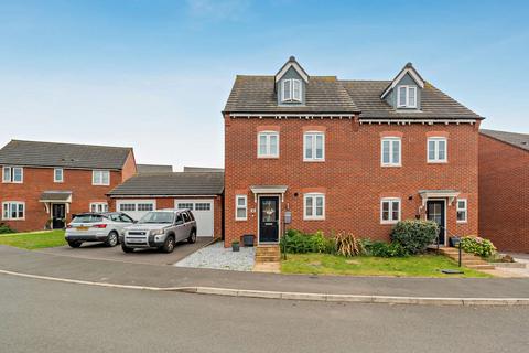 4 bed property, in Herbert Drive, £252,000
