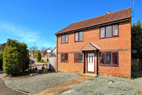 4 bed property, in The Farthings, £468,000