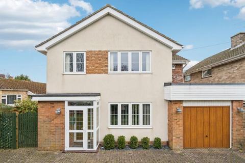 4 bed property, in Louches Lane, £715,000