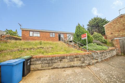 3 bed property, in Atherton Road, £240,000