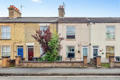 3 bed property, in Mayors Walk, £150,000