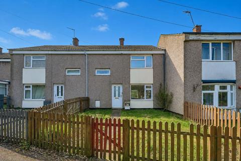 2 bed property, in 6 Common Walk, £19,000