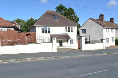 4 bed property, in Downend Road, £375,000