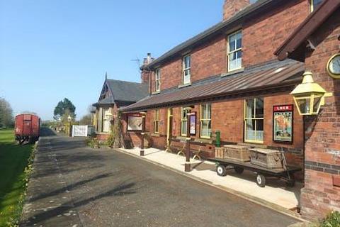 3 bed property, in Main Street, £1,200,000