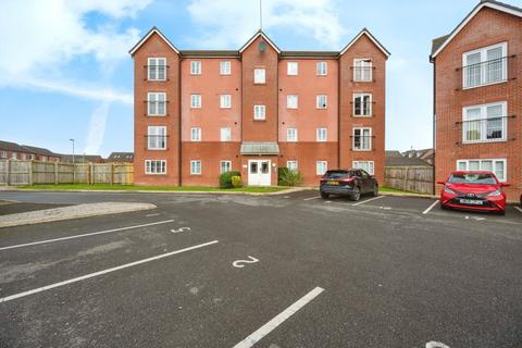 2 bed property, in Kenneth Close, £90,000