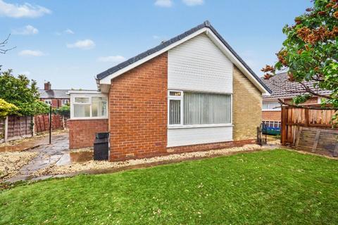 2 bed property, in Katrina Grove, £195,000