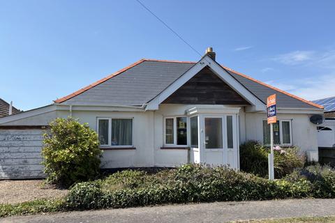 3 bed property, in Woodland Road, £425,000