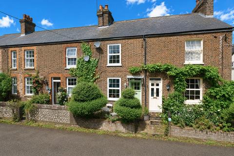 3 bed property, in Bradden Lane, £500,000