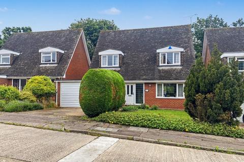 4 bed property, in Moretons, £600,000
