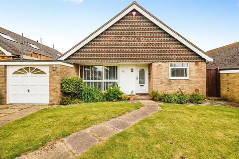 3 bed property, in Mulberry Close, £525,000
