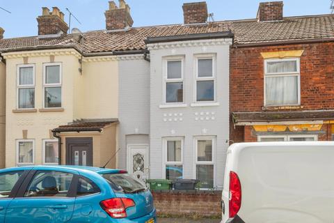 3 bed property, in Century Road, £125,000