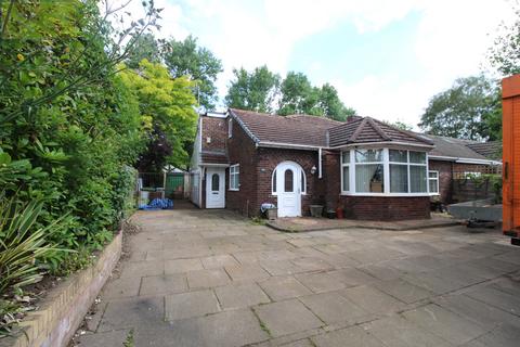 3 bed property, in Moorside Road, £525,000