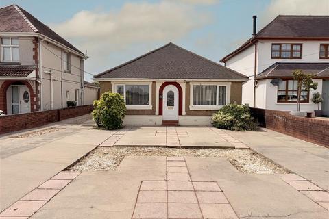 3 bed property, in Capel Road, £239,995