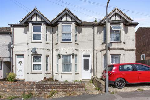 3 bed property, in Desborough Park Road, £300,000