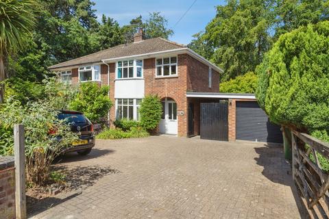 3 bed property, in Westwood Drive, £365,000