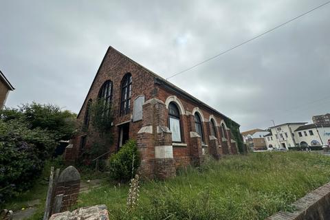 Studio, in 177 Bexhill Road, £220,000