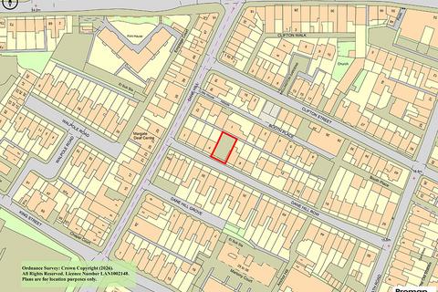 Studio, in 5-6 Dane Hill Row, £3,000