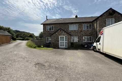 3 bed property, in Parlour Cottage, £135,000