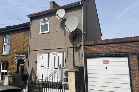 3 bed property, in 7 Brunswick Street East, £250,000