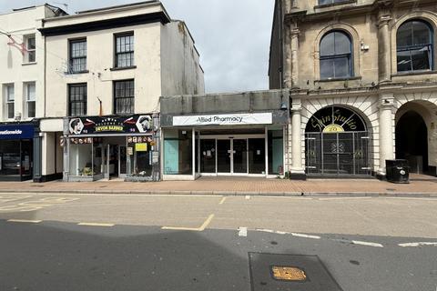 Studio, in 21 High Street, £125,000