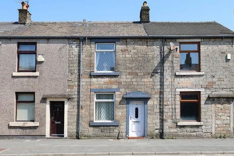 2 bed property, in Rochdale Road, £115,000