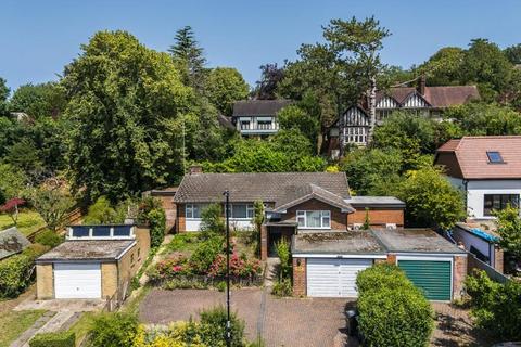 3 bed property, in Purley Oaks Road, £700,000