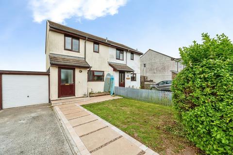 3 bed property, in Trevithick Estate, £325,000