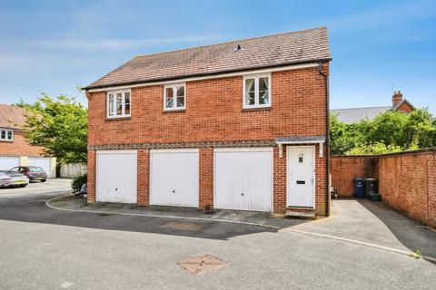 1 bed property, in Oake Woods, £150,000