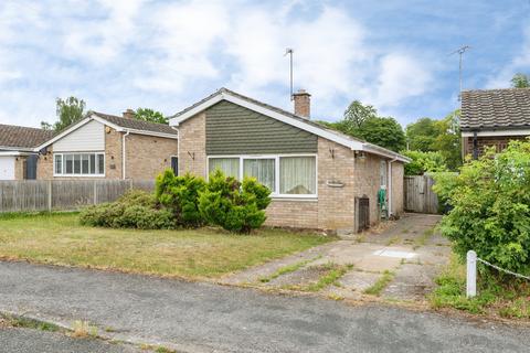 2 bed property, in Delph Road, £160,000