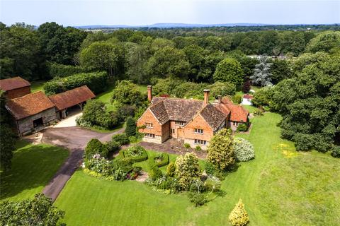 4 bed property, in Bashurst Hill, £2,225,000