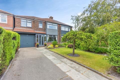 4 bed property, in Shepley Road, £375,000
