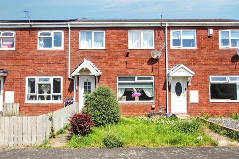 3 bed property, in Tintagel Close, £80,000