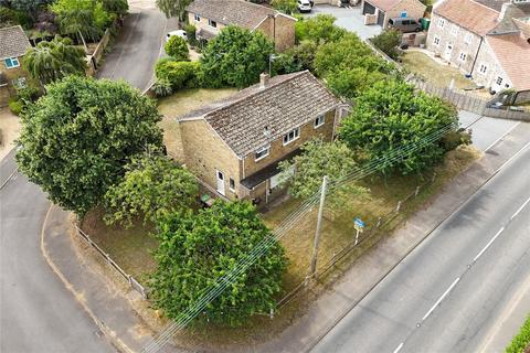 4 bed property, in The Meadows, £395,000