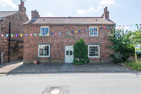 3 bed property, in Wath, £500,000