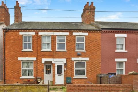 3 bed property, in Cosgrove Road, £250,000