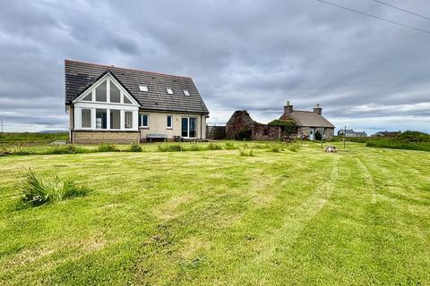 3 bed property, in Scarfskerry, £300,000