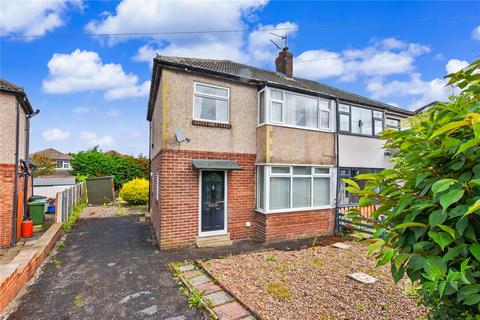 3 bed property, in Carr Hill Avenue, £290,000