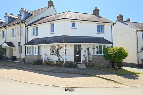 3 bed property, in Pentillie View, £269,500