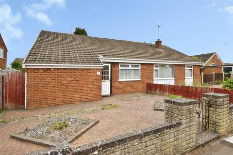 2 bed property, in Barford Close, £230,000