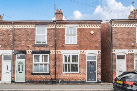 2 bed property, in Melton Street, £180,000